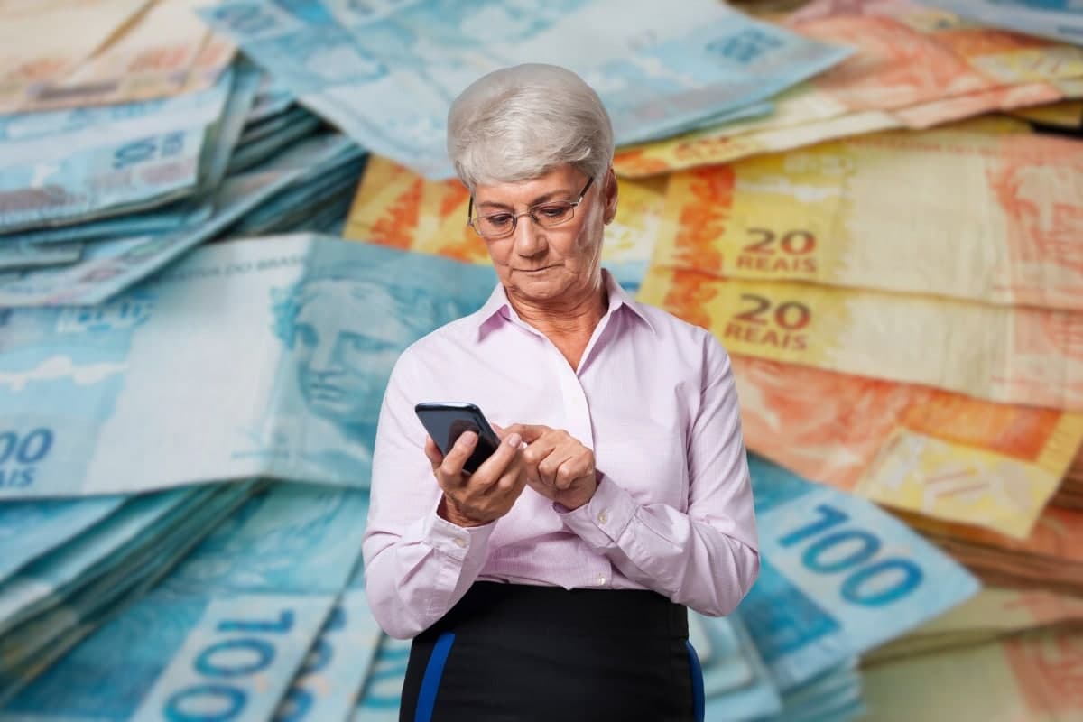 Aposentados e pensionistas: tudo sobre o 13º salário do INSS em 2025