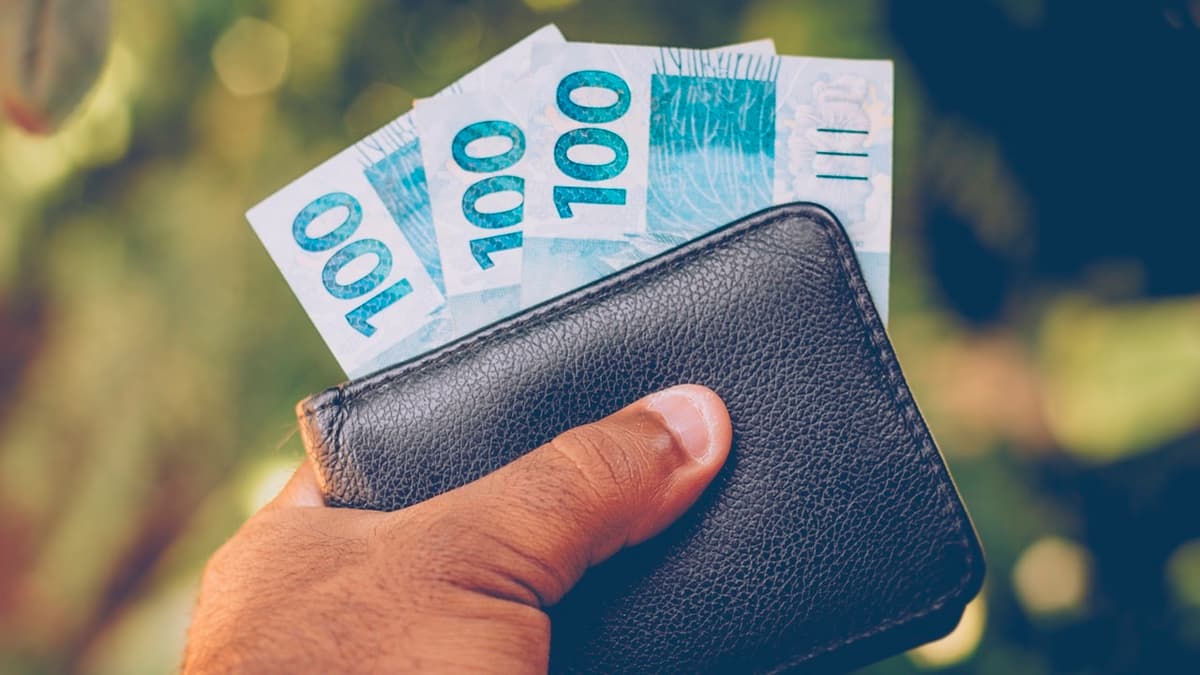 Como lidar com os desafios do Salário Mínimo em 2025