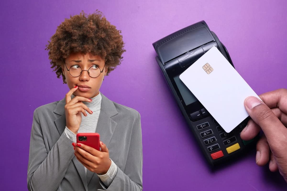 Emprestar cartão de crédito a amigos ou parentes pode atrair fiscalização da Receita; entenda