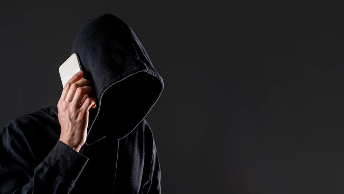 Golpe da Vacina: ligação falsa leva ao bloqueio e roubo via Pix