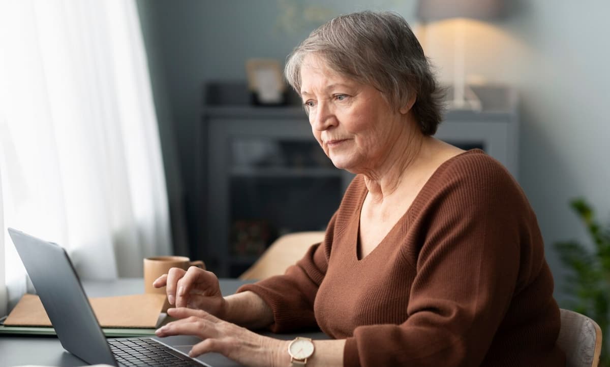 “Conecta Idoso” leva inclusão digital para a terceira idade