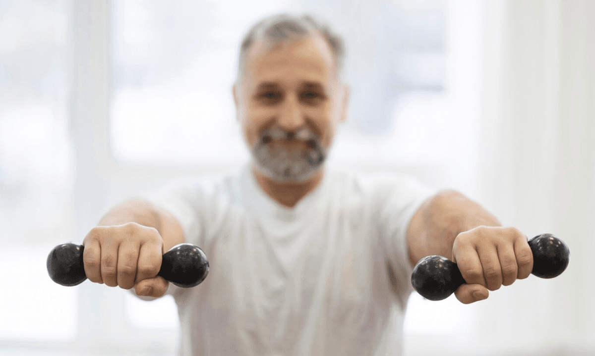 Benefícios da musculação para a saúde mental dos idosos