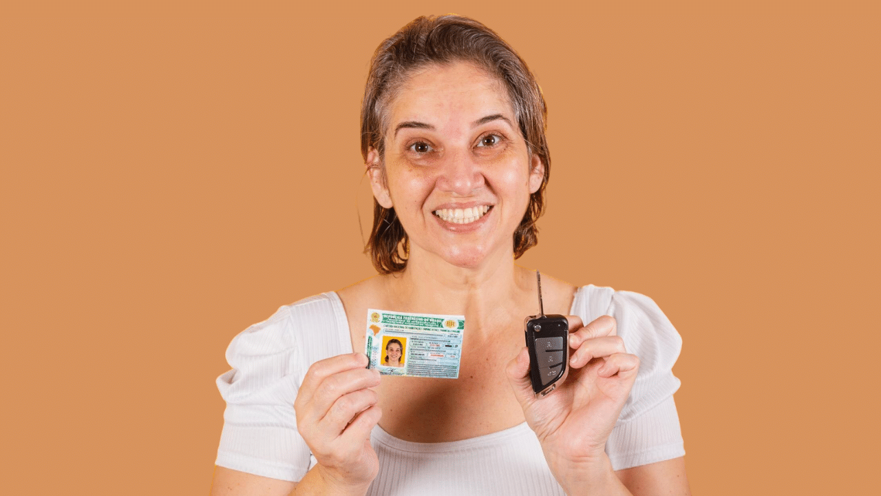 Nova regra da CNH impacta motoristas acima de 70 anos; entenda