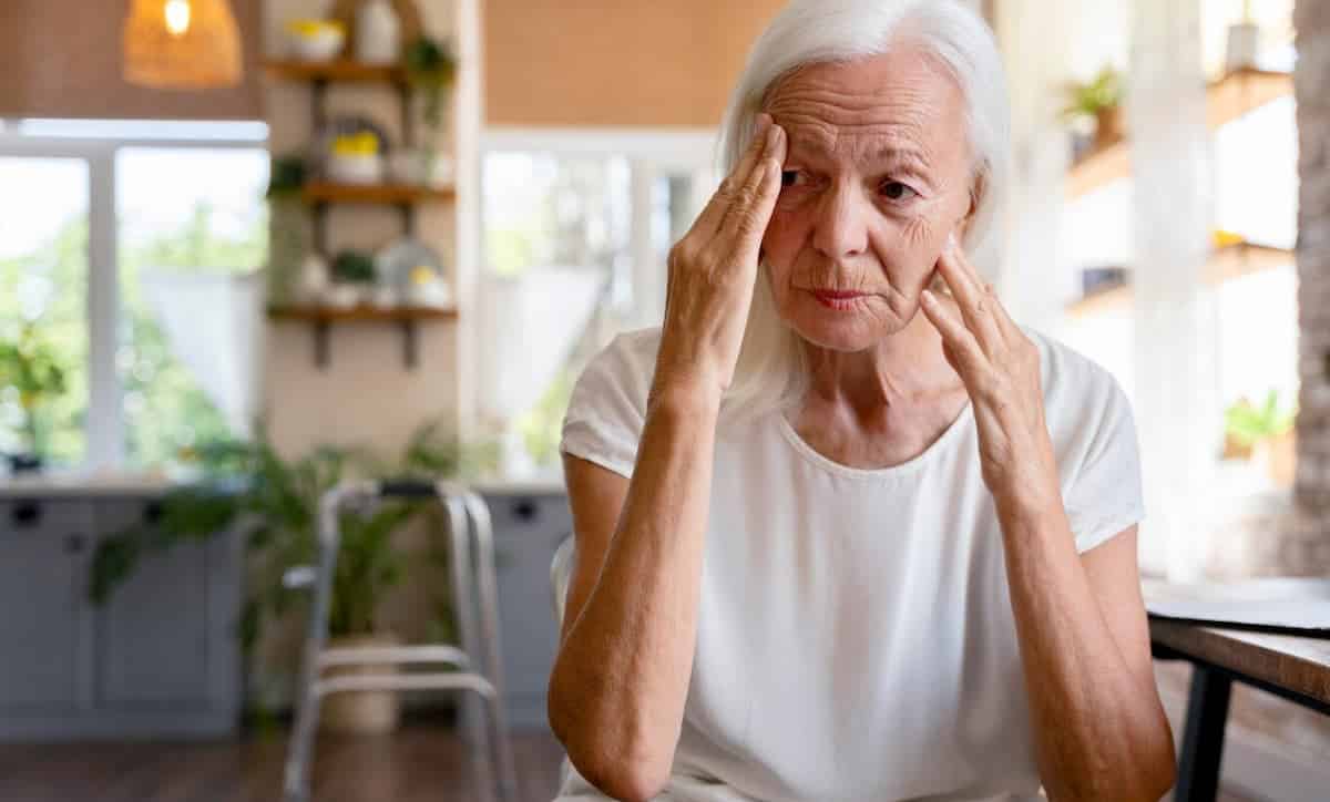 Idosos seguem trabalhando após aposentadoria para sustentar a família