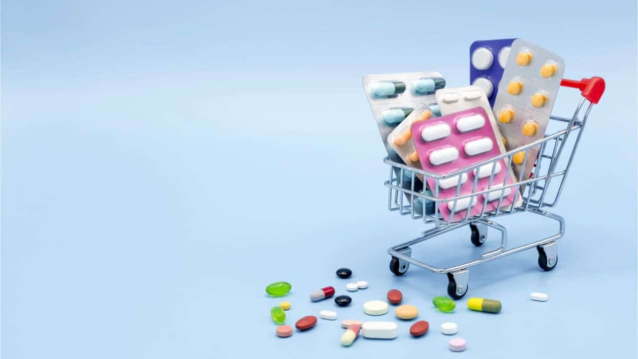 Gastos com remédios explodiram? Aprenda como economizar até 80% agora