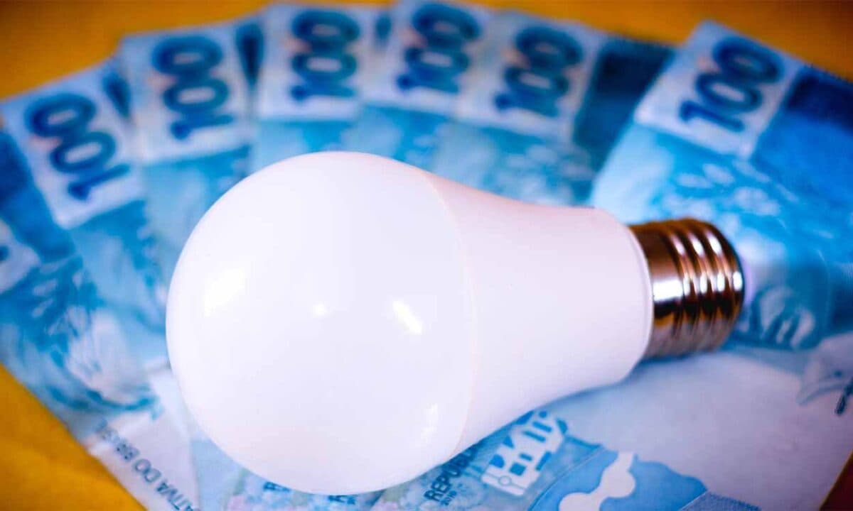 Como negociar dívidas de energia elétrica e sair do vermelho