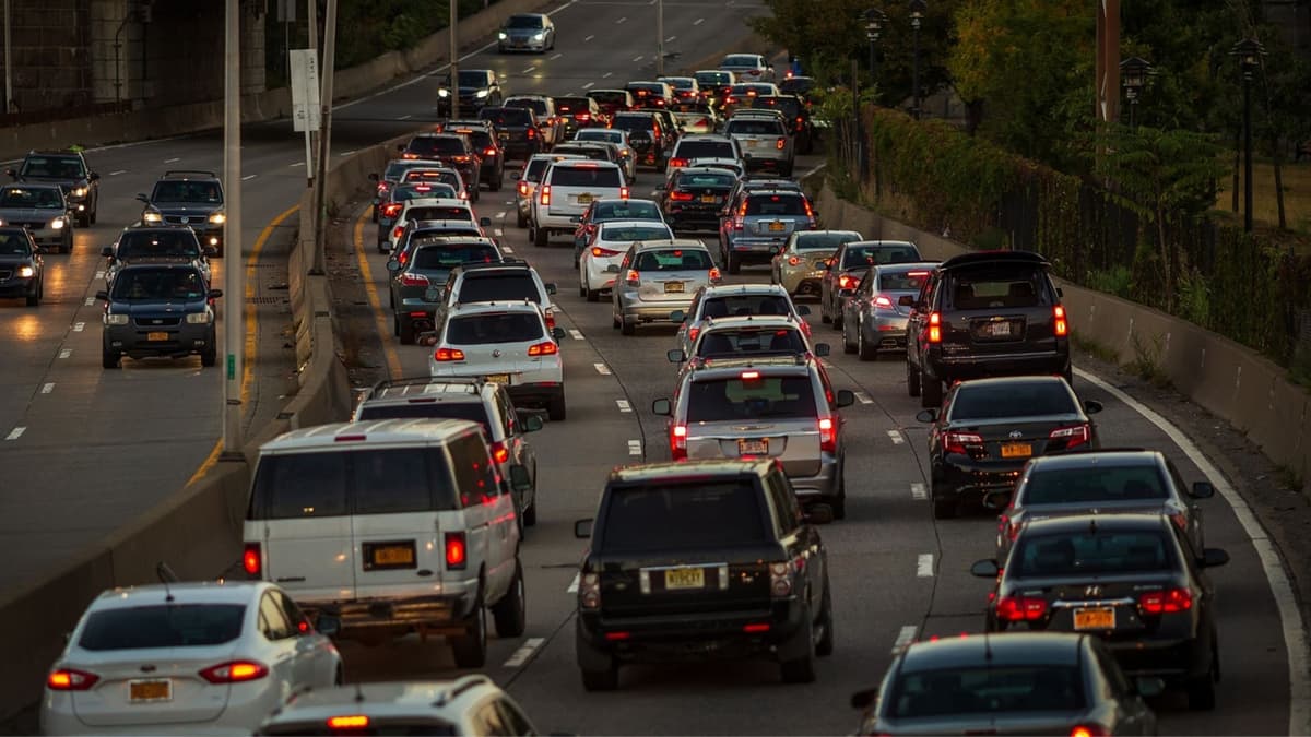 Rodízio de veículos em SP é suspenso até 9 de janeiro; veja o que muda