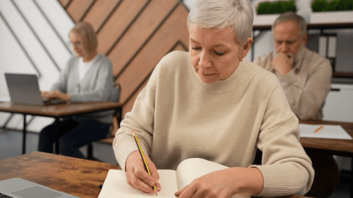 A importância da educação continuada para idosos: um novo horizonte de oportunidades