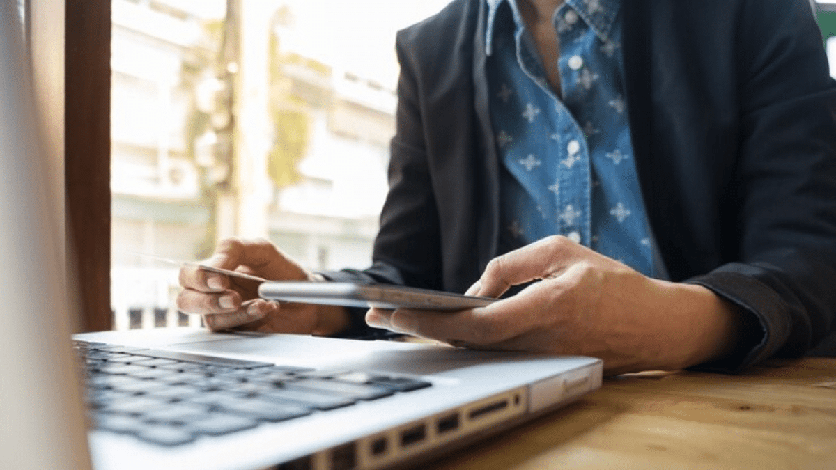 Refin e Pefin: o que são e como afetam sua vida financeira?