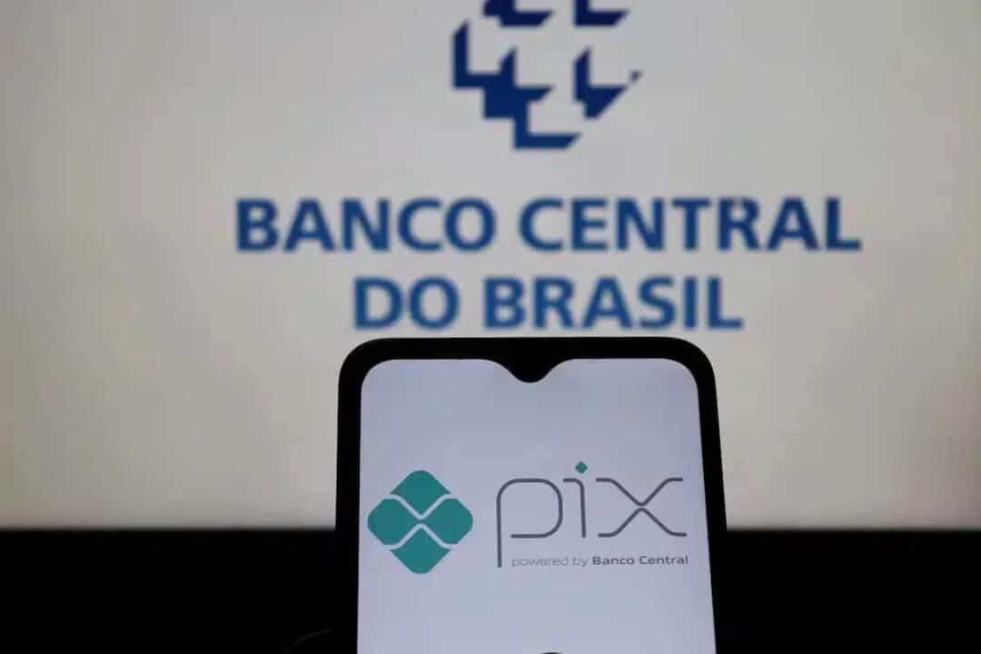 Bancos intensificam segurança cruzando Pix com Receita Federal