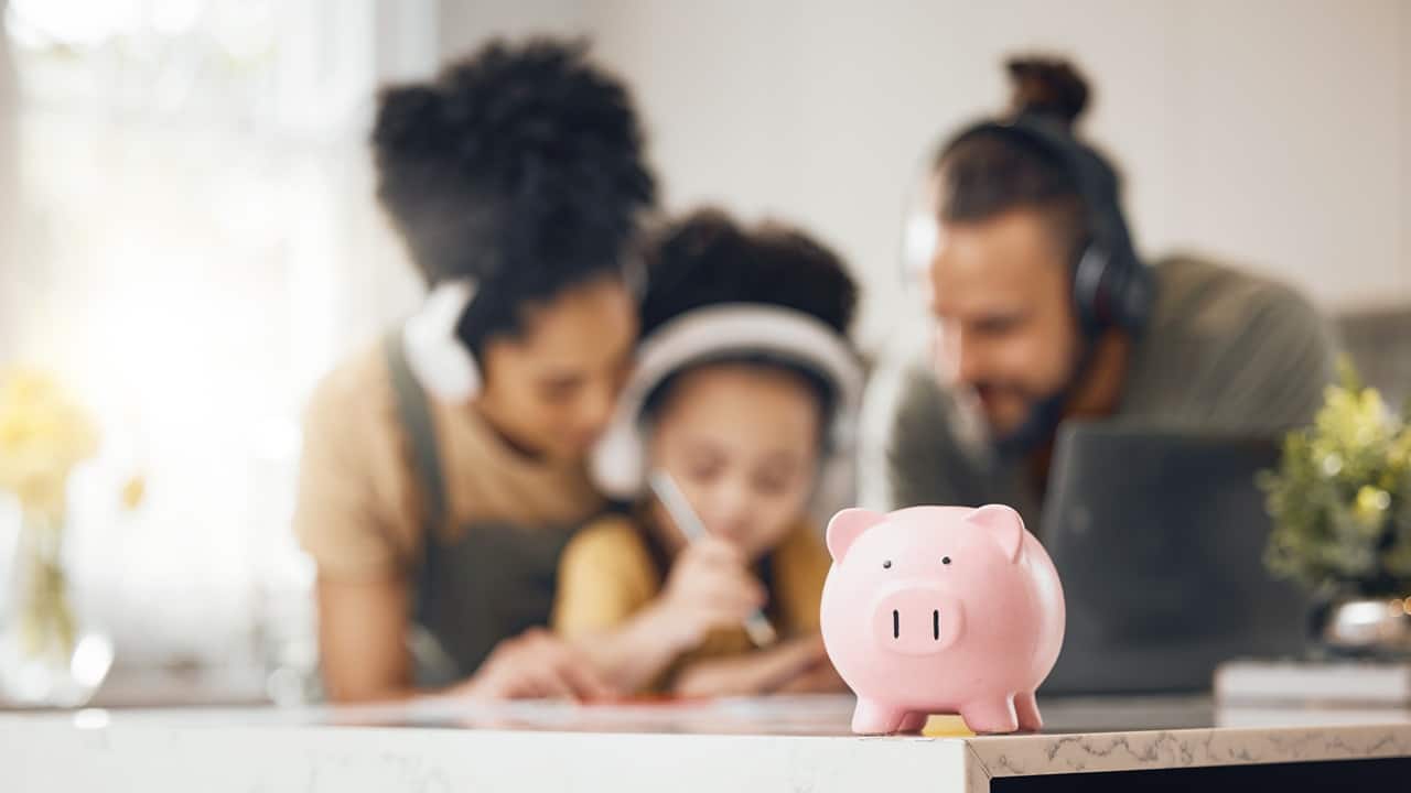 Como calcular o 13º salário e usar essa grana para melhorar suas finanças em 2025