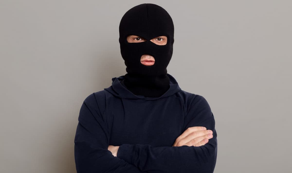 Ladrões invadem unidades de saúde em Minas e furtam medicamentos essenciais