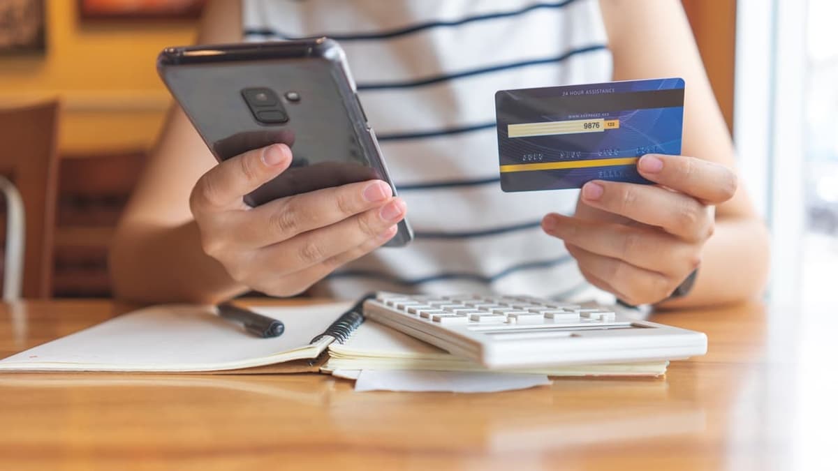 Bancos podem começar a fechar contas; veja o que você precisa saber